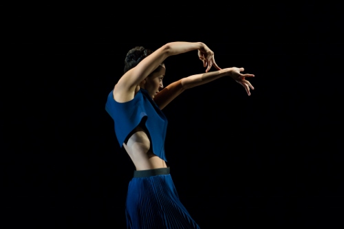 Ballet Hispanico in 'El Beso.'