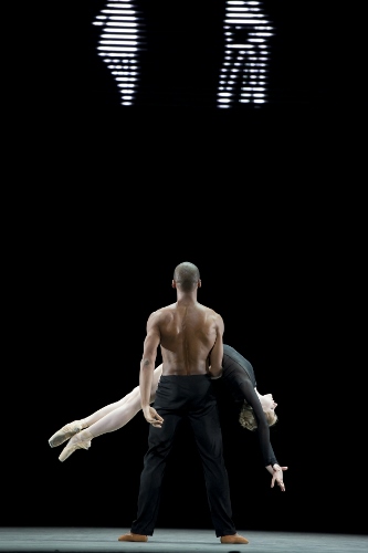 The Royal Ballet in Wayne McGregor's 'Infra.'