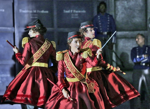 Beth Miller (dancer), Emily Fons (Stéphano), and Susan Vishmid (dancer), in 'Roméo et Juliette.'