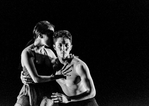 Grand Rapids Ballet's Yuka Oba and Isaac Aoki in Robyn Mineko Williams’ “Glean.”