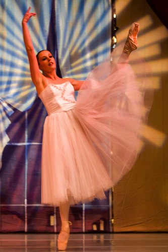 Kirsten Heinrich performs as a guest artist in The Nutcracker for Encinitas Ballet Academy
