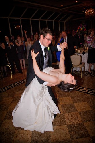 Robert and Sima Abrams' first dance