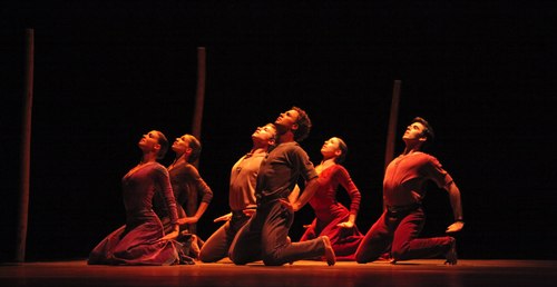 Houston Ballet's program: Of An Era Ballet: Jardi Tancat choreographed by Nacho Duato Dancers: Artists of Houston Ballet 