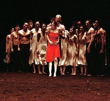 Bausch's FRUEHLINGSOPFER ('Rite of Spring') danced on a stage covered with earth